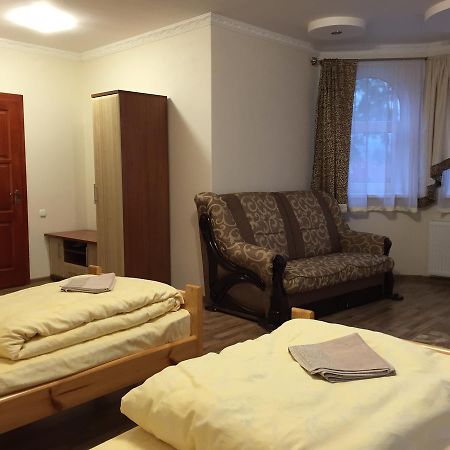 Franc Hotel Yasinya Luaran gambar