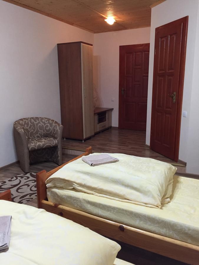Franc Hotel Yasinya Luaran gambar