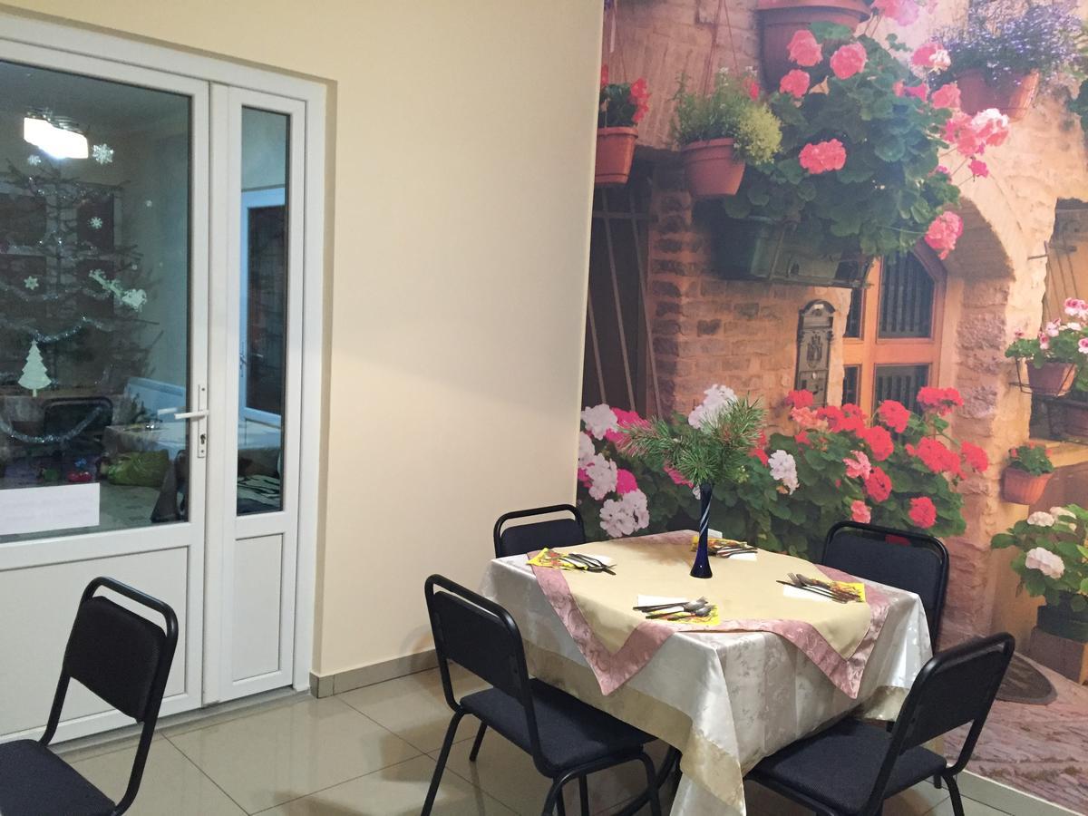 Franc Hotel Yasinya Luaran gambar